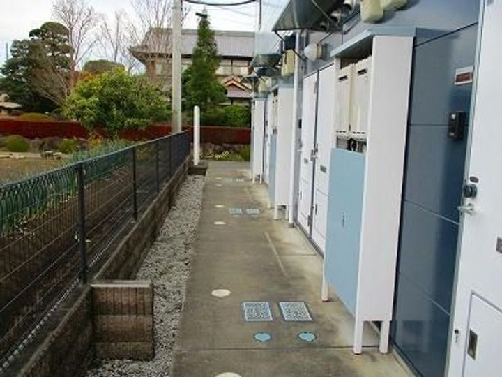 レオパレスフォレスタ ヴェントの玄関