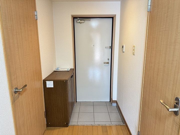 アーバングレイスの玄関