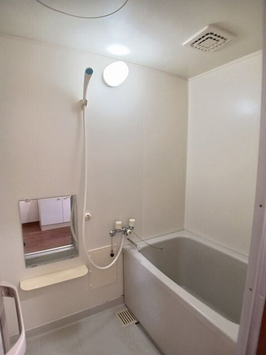 セカンドモールの風呂