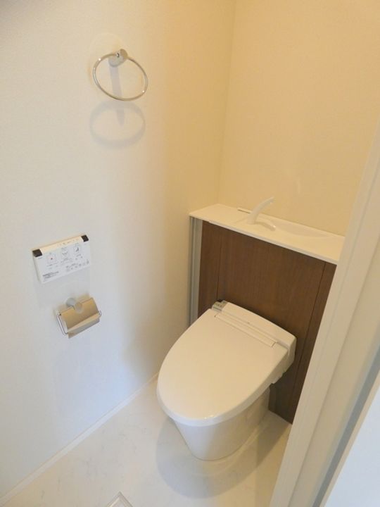 BORIKIからすやまの内装
