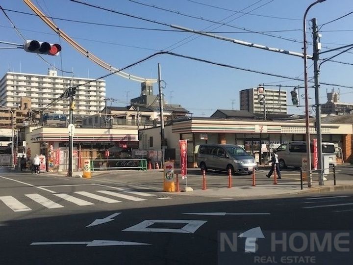 メゾンドリュウ鶴見の周辺