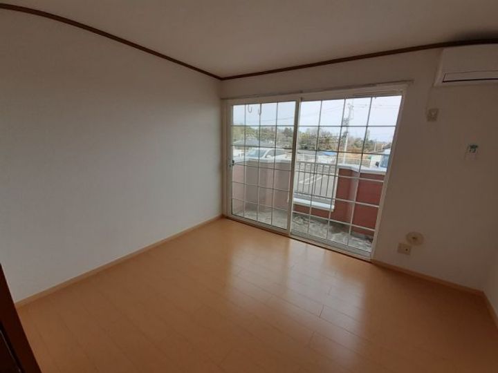 フォレステージAの居間