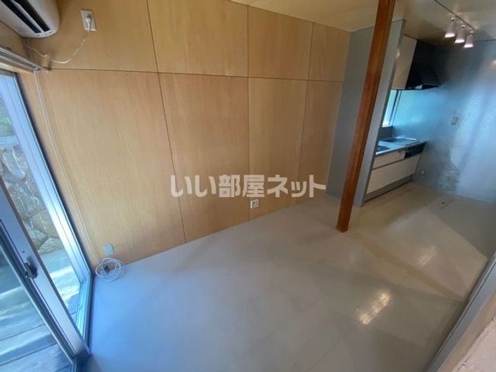 兵庫県神戸市東灘区岡本3(一戸建)の賃貸物件の居間
