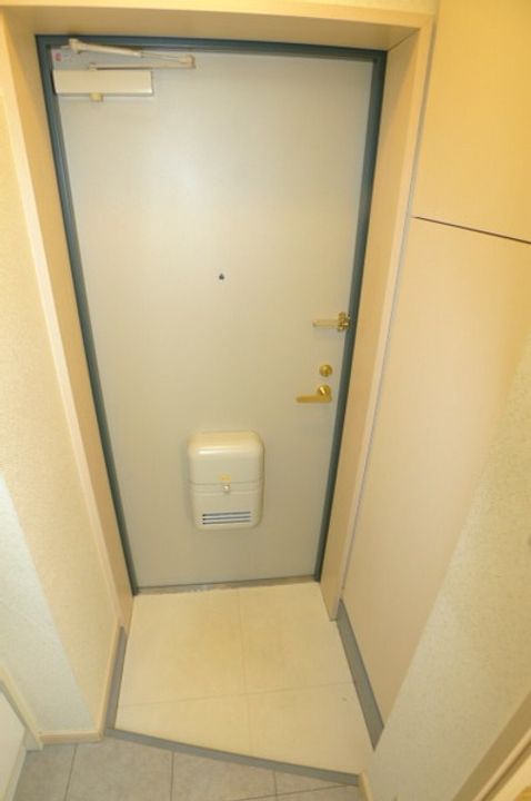 メション志木の玄関