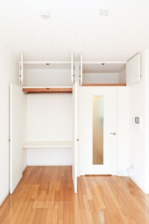 クレタ県庁前の内装