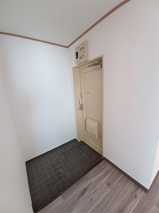 タニガシラハイツの玄関