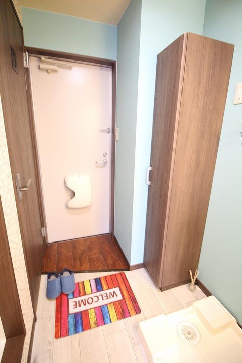 リバーガーデンOKAの玄関