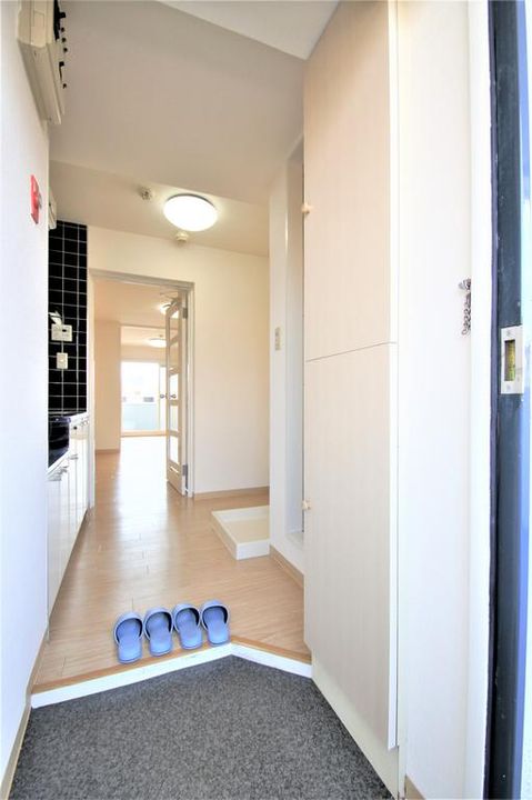 イーグルハイツ宮町の玄関