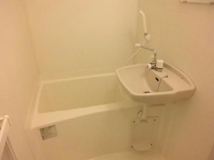 レオパレスbenettonIVの風呂