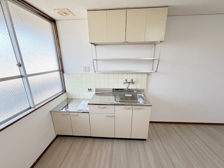 広三ビルのキッチン