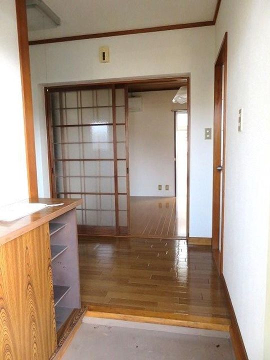 大嶽マンションの玄関