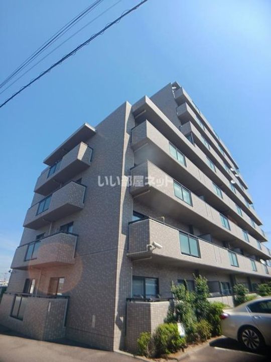 サーパス城南 1階 3LDKの外観
