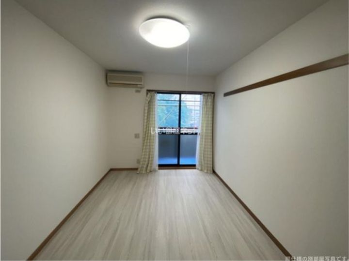 埼玉県東松山市元宿1(アパート)の賃貸物件の居間