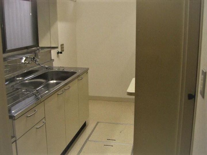 埼玉県朝霞市朝志ケ丘4(一戸建)の賃貸物件のキッチン