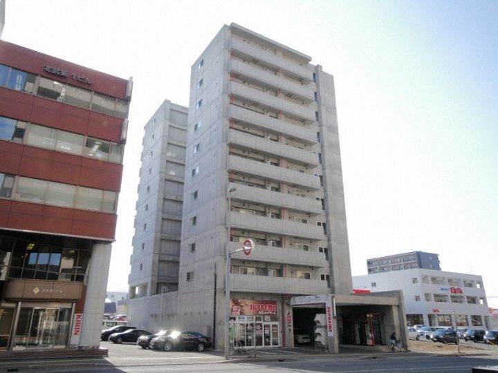 ビブレス月寒中央ステーションの外観