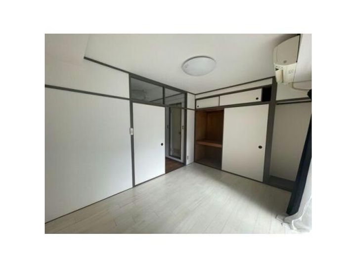 チサンマンション桜通久屋の居間