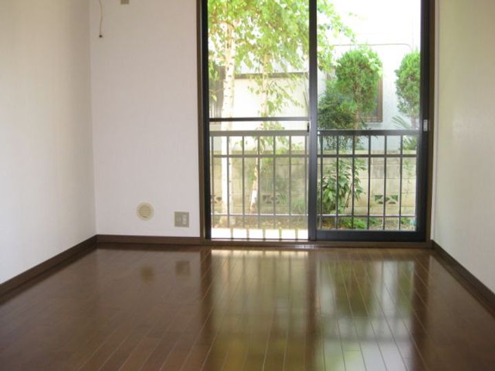 ルネひばりが丘の居間