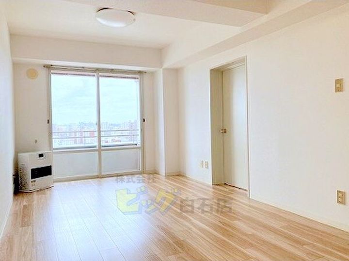 コーユーハイデンスの居間