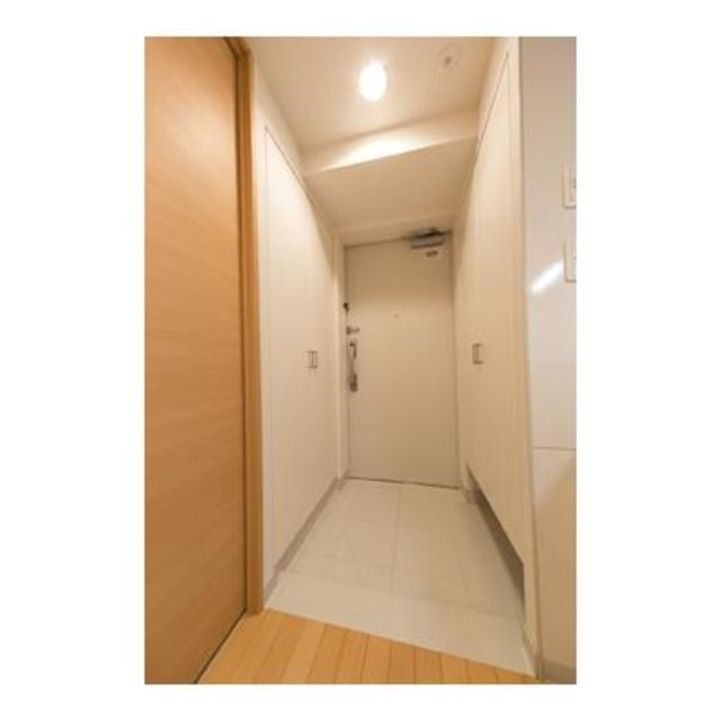 iーSuite HigashiNakanoの玄関