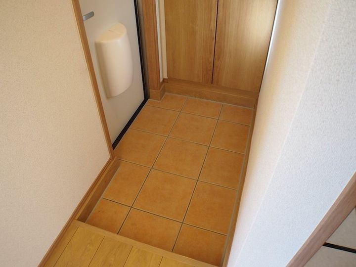 栃木県宇都宮市石井町(一戸建)の賃貸物件の玄関