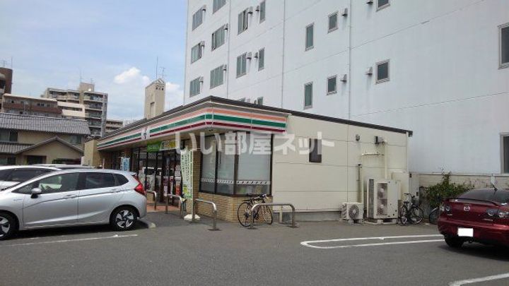 ブランドール佐保川の周辺