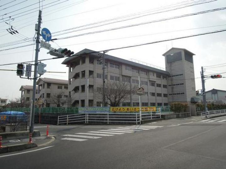 レオパレスMiwaの周辺