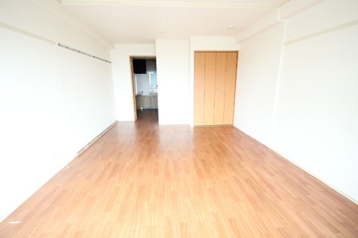 第一タウン皆賀の居間