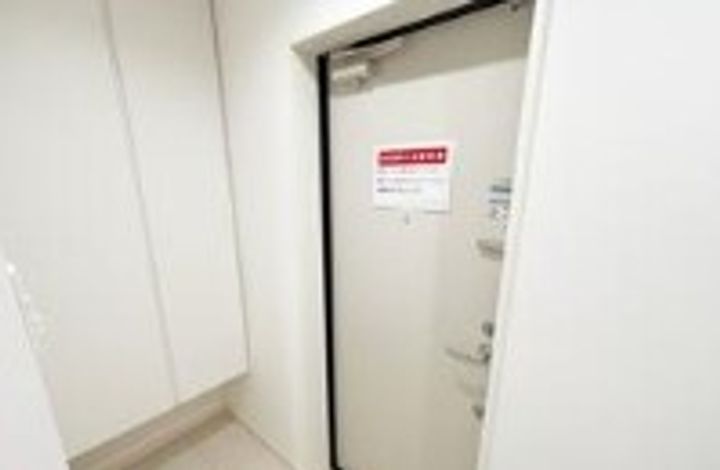 SOLASIA residence世田谷代田の玄関