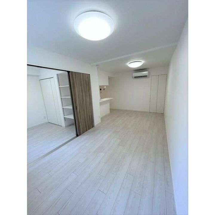 SOLASIA residence世田谷代田の内装