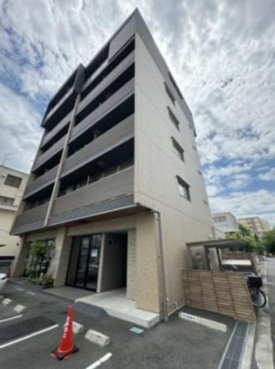 八番町ビルディングの外観