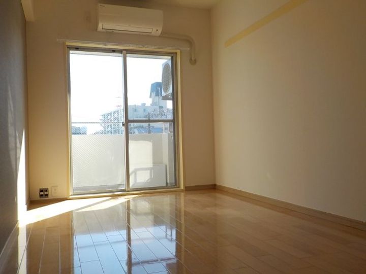 ザ・ヒルトップレジデンスの居間