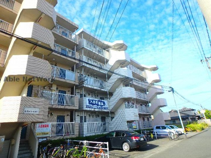 グランドキャッスルトウジン熊本IIの外観