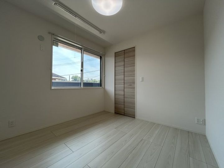 トリシア田中の内装