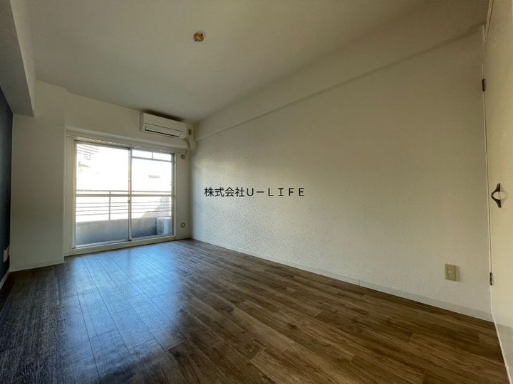 神奈川県横浜市中区山下町(マンション)の賃貸物件の居間