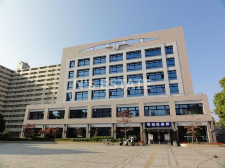 メゾン・ド・ファミーユの周辺