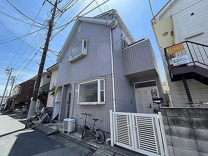 クレッセント川口元郷の外観