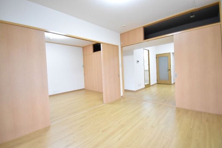 ひかりハイツの居間