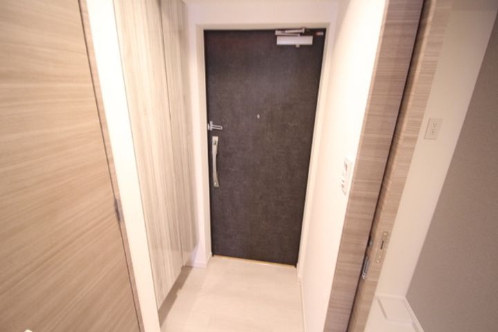 S-RESIDENCE宇品5丁目Iの玄関