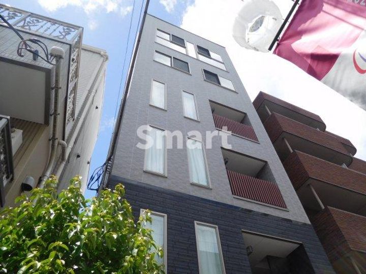 東京都中野区中央4(マンション)の賃貸物件の外観