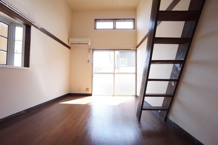 アーバンハウス長嶺の居間