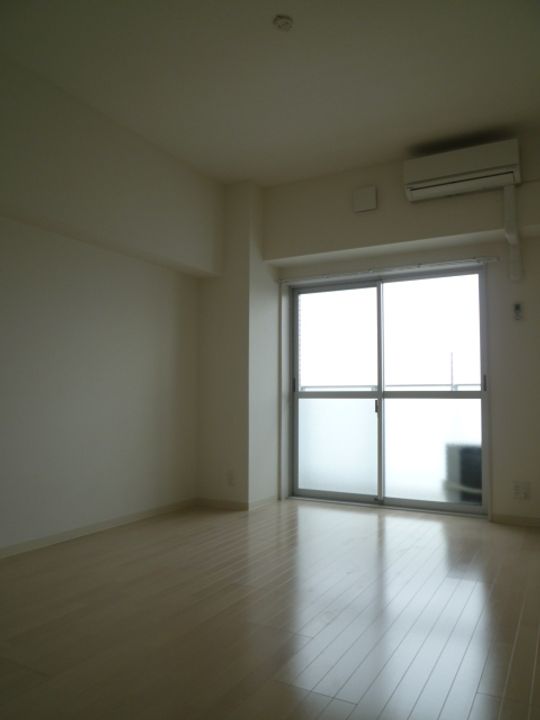 埼玉県朝霞市東弁財1(マンション)の賃貸物件の居間