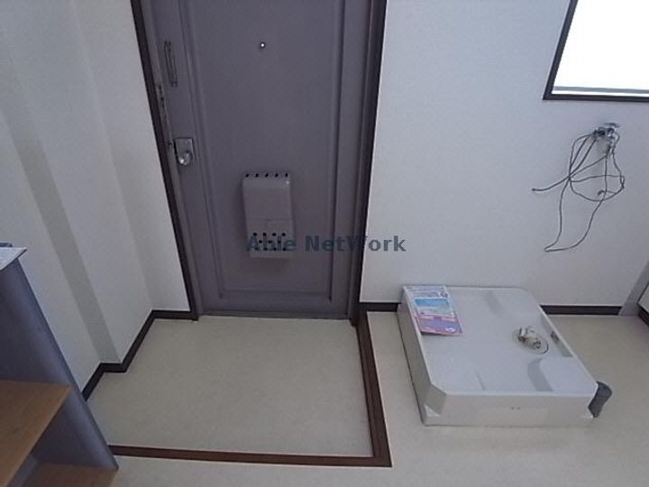 岐阜県岐阜市折立(マンション)の賃貸物件の玄関