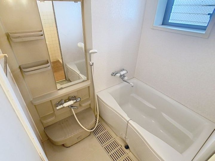 エレガンスYOU B棟の風呂