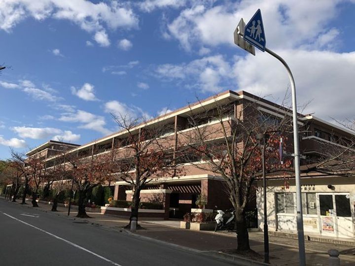 シティハウス上甲東園の外観