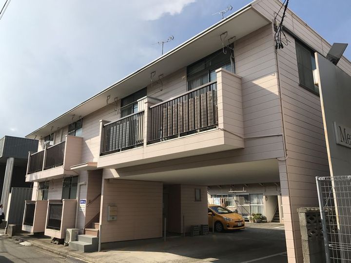 正内ハイムBの外観