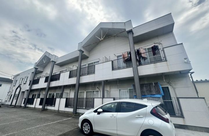 群馬県伊勢崎市富塚町(マンション)の賃貸物件の外観