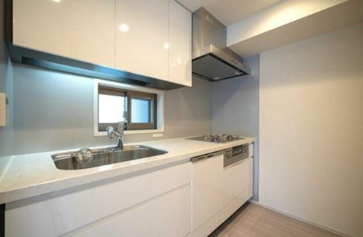 東京都千代田区神田多町2(マンション)の賃貸物件のキッチン