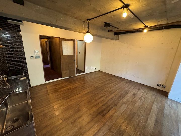 深草サニーハイツの居間