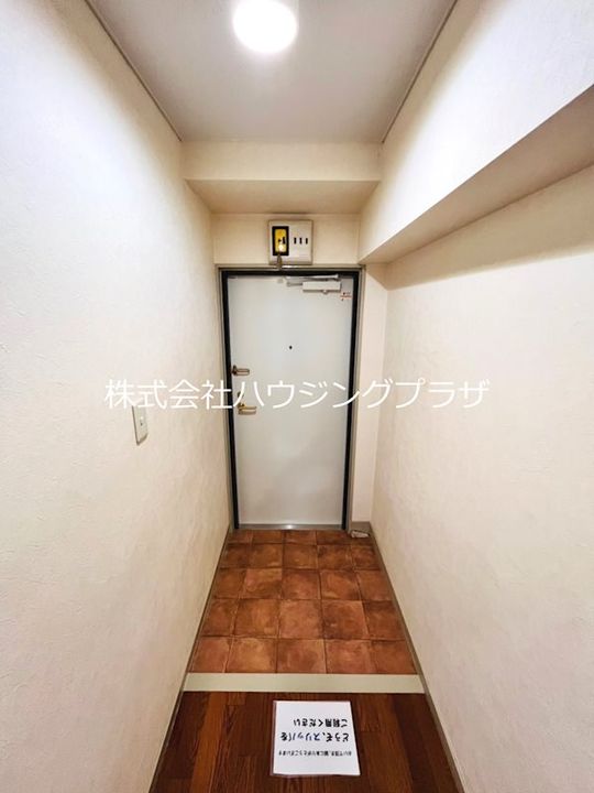 後藤ビルの玄関