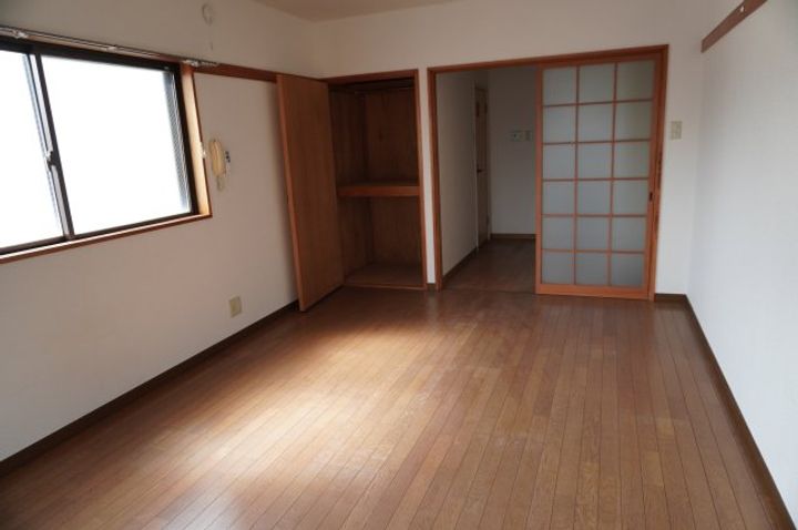 ハイツ中嶋の居間